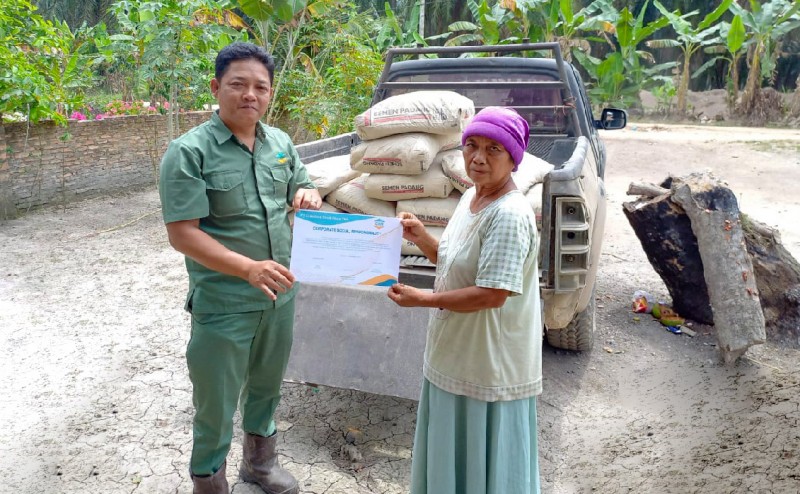 Construction Material Aid for Resident’s House Struck by Trees